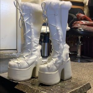 White furry platform boots 4inches